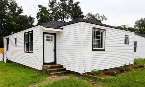 2121 Cosgrove Avenue North Charleston SC 29405