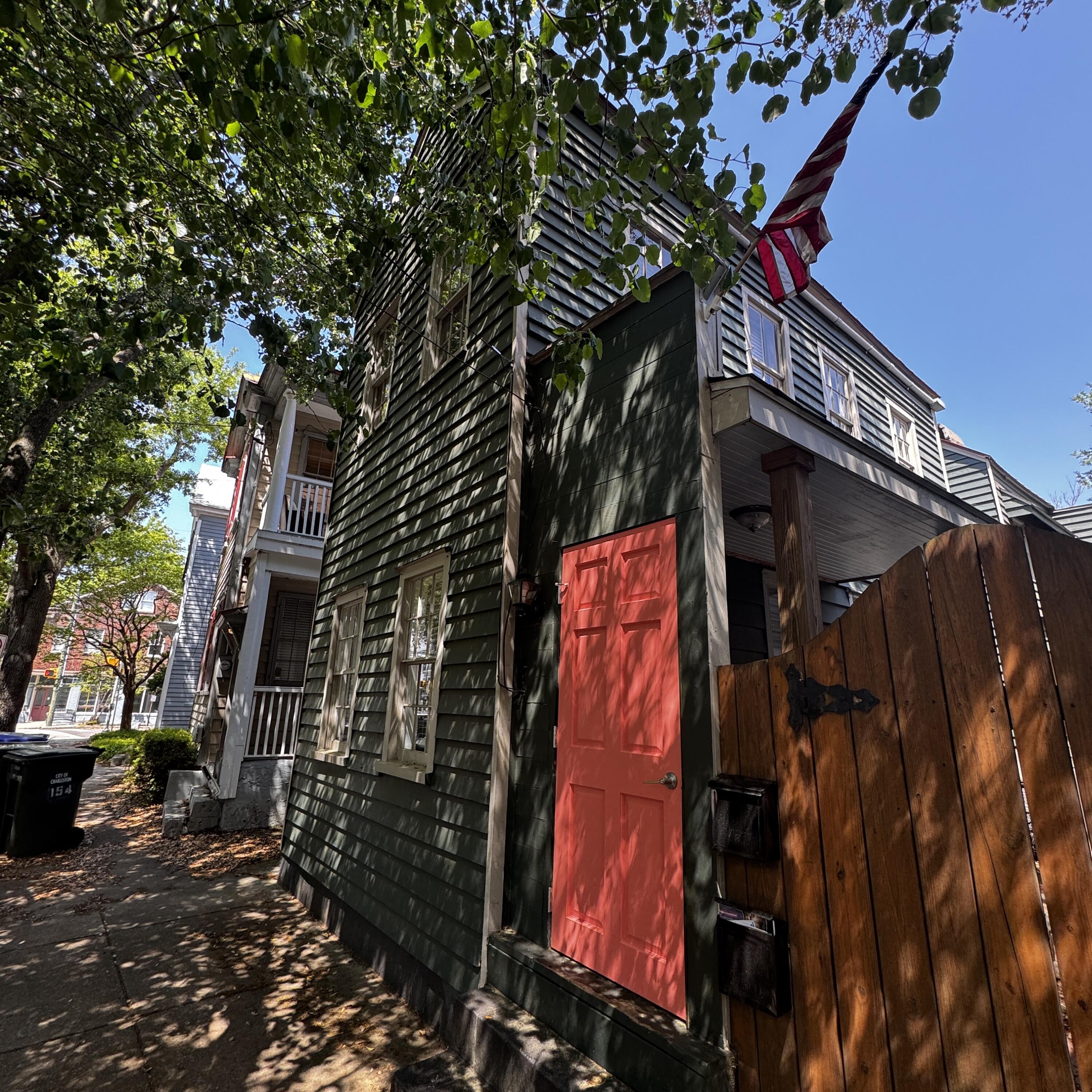 152 Coming St Street