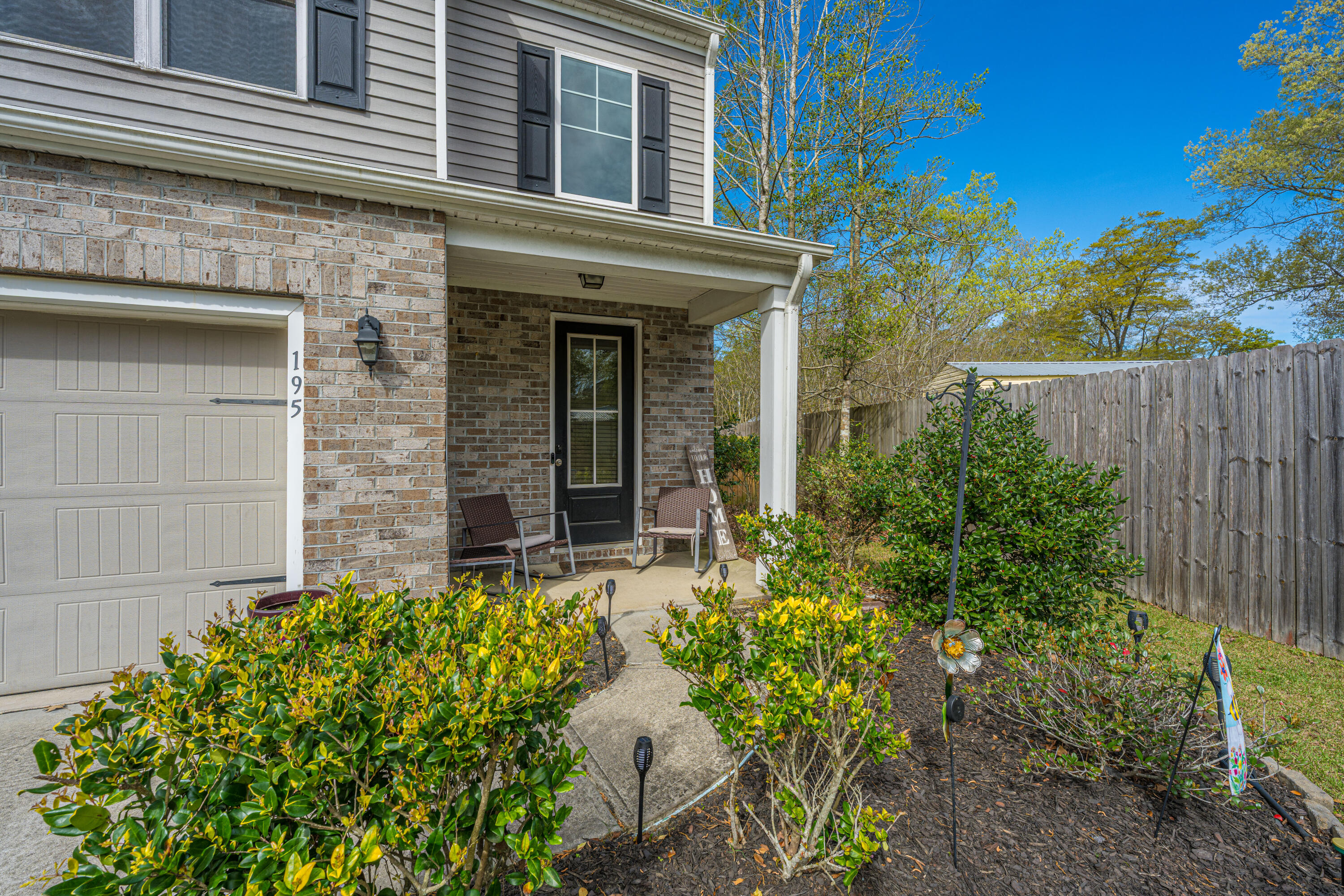 195 Hickory Ridge Way