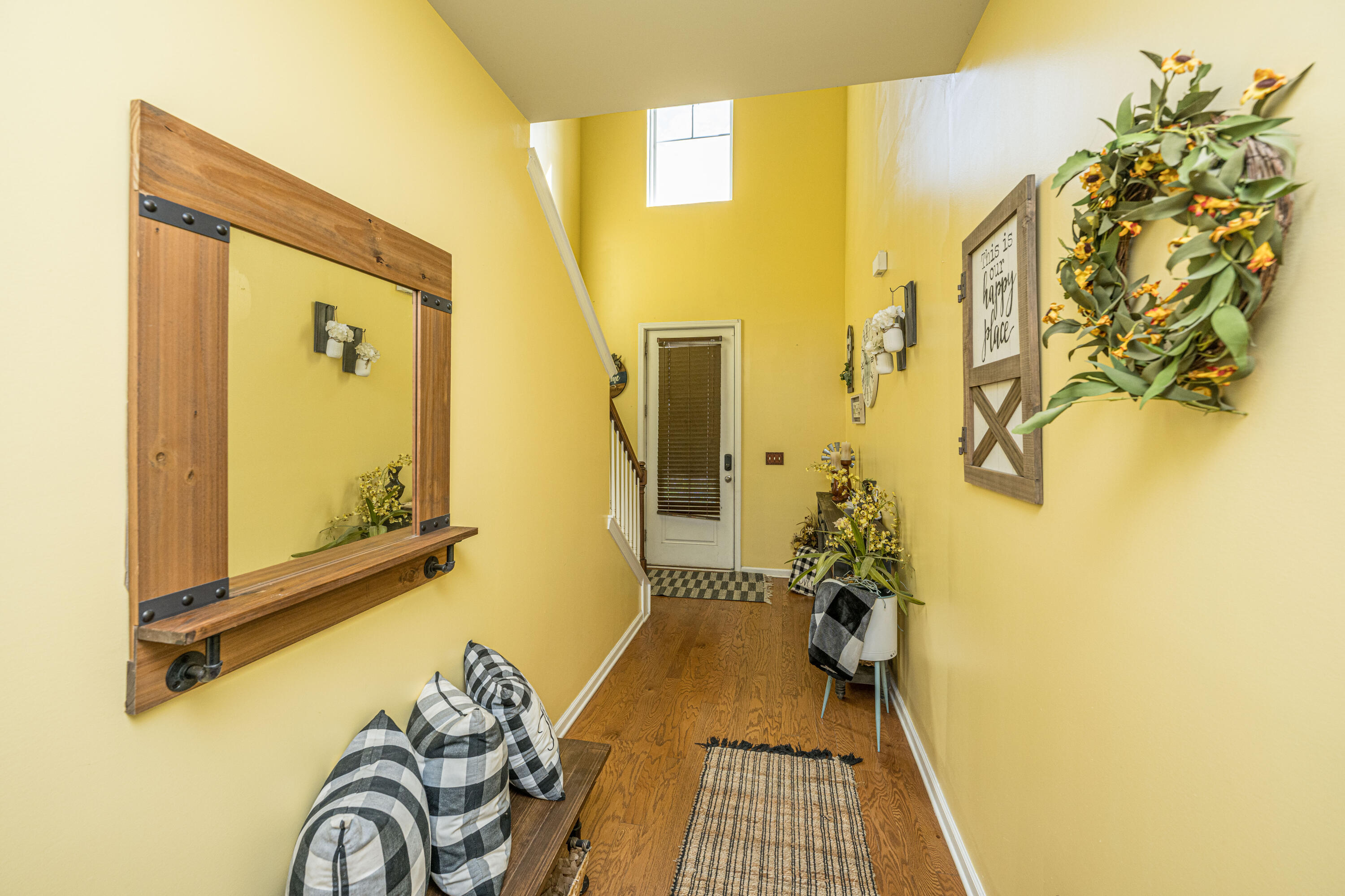 195 Hickory Ridge Way