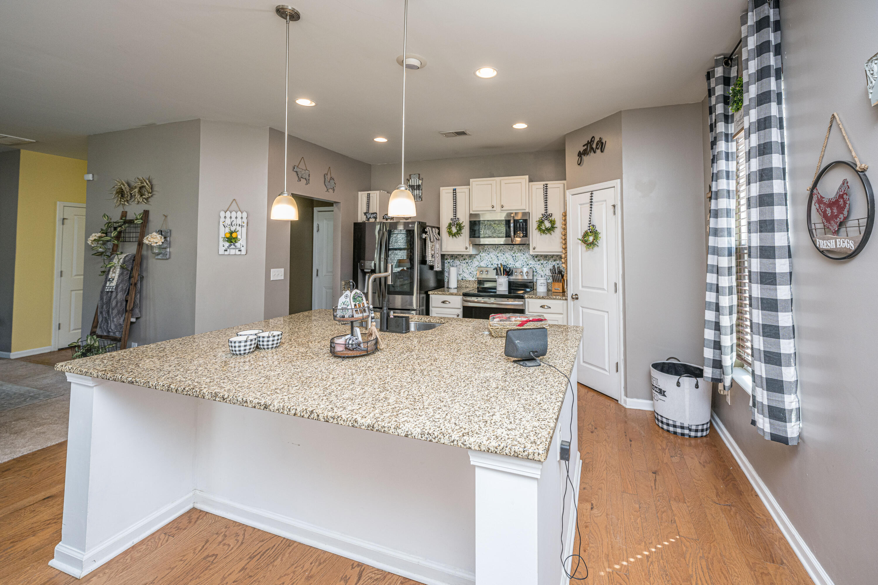 195 Hickory Ridge Way