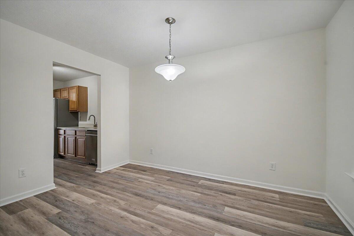 7876 Park Gate Drive