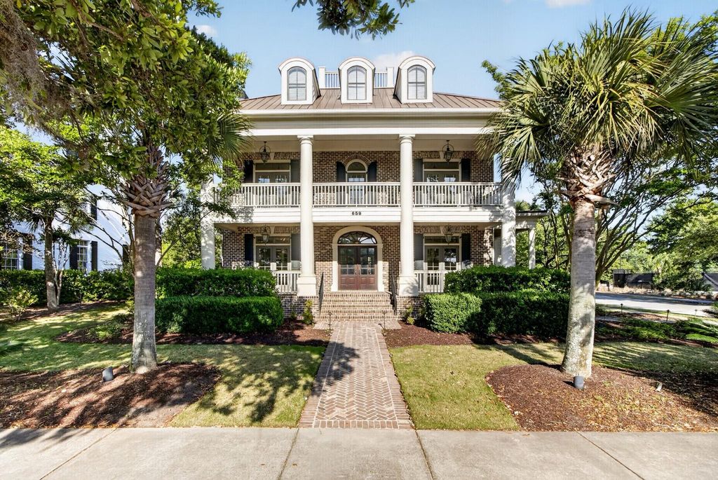 Photo of 659 Island Park Drive, Daniel Island, SC 29492 (MLS # 26012085)