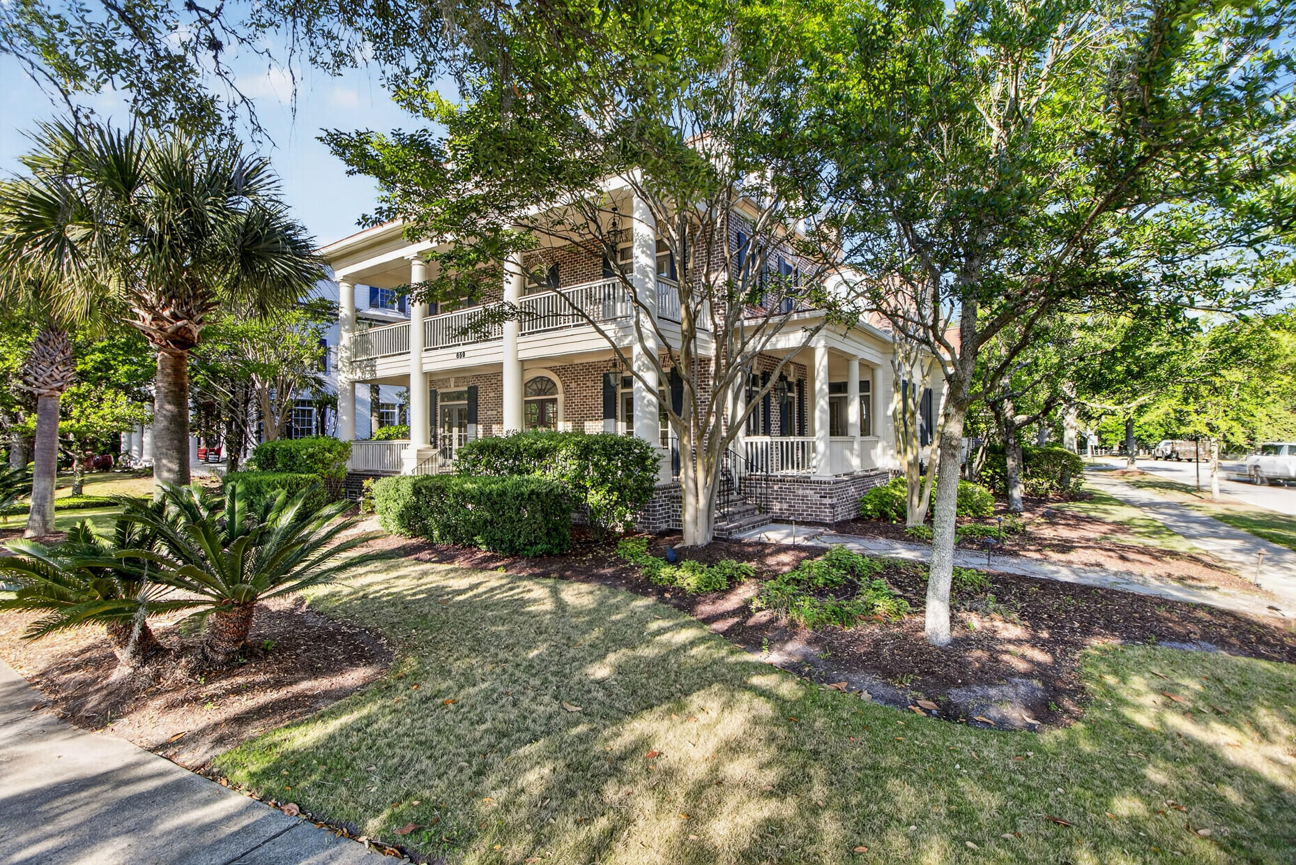 659 Island Park Drive