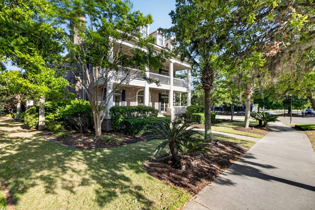 Photo of 659 Island Park Drive, Daniel Island, SC 29492 (MLS # 26012085)
