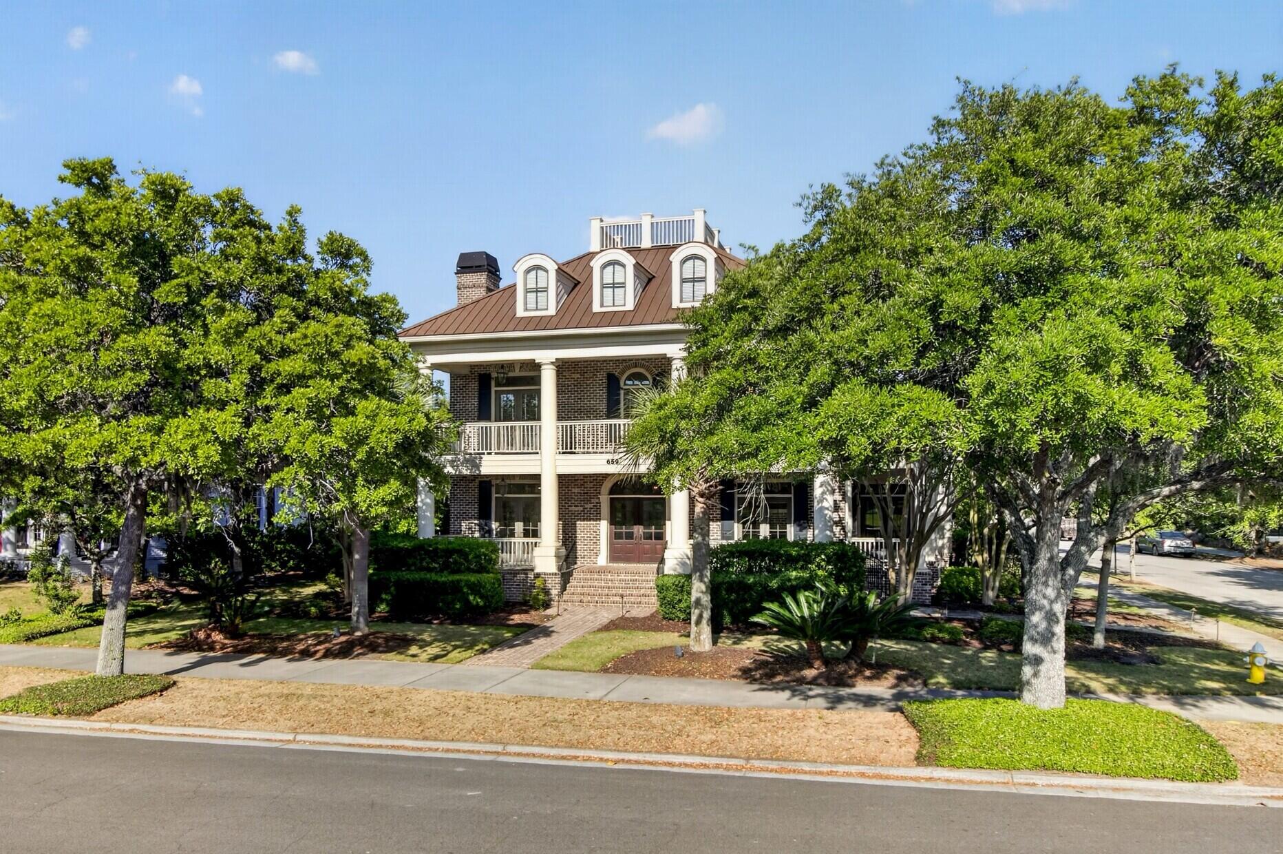 659 Island Park Drive