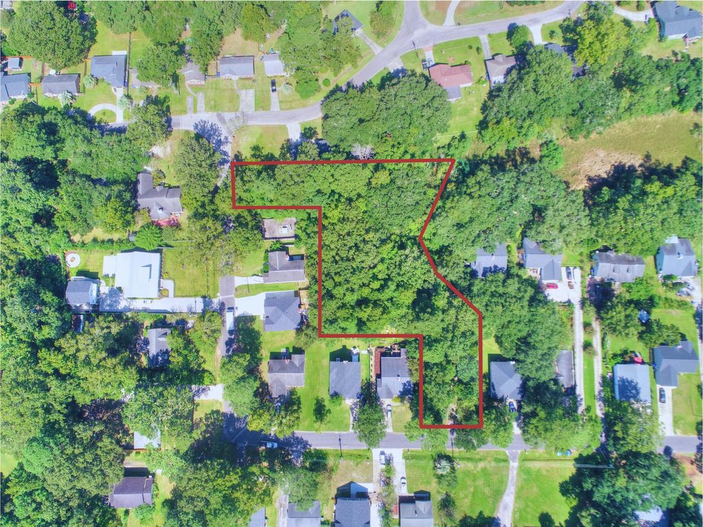 Photo of 1652 Pierpont Avenue, Charleston, SC 29414 (MLS # 24025027)