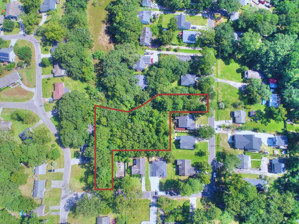 Photo of 1652 Pierpont Avenue, Charleston, SC 29414 (MLS # 24025027)