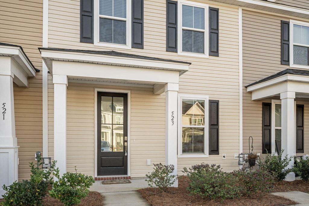 Photo of 523 Green Fern Drive, Summerville, SC 29483 (MLS # 26000905)