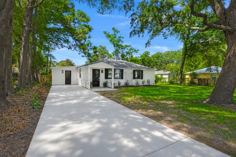 Photo of 1514 Patterson Avenue, Charleston, SC 29412 (MLS # 26021037)