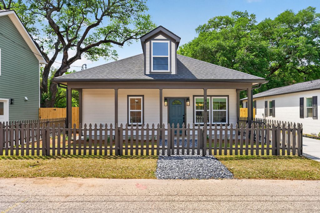 Photo of 4833 Williams Avenue, North Charleston, SC 29405 (MLS # 26010895)