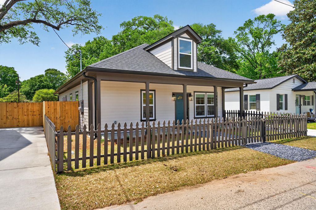 Photo of 4833 Williams Avenue, North Charleston, SC 29405 (MLS # 26010895)