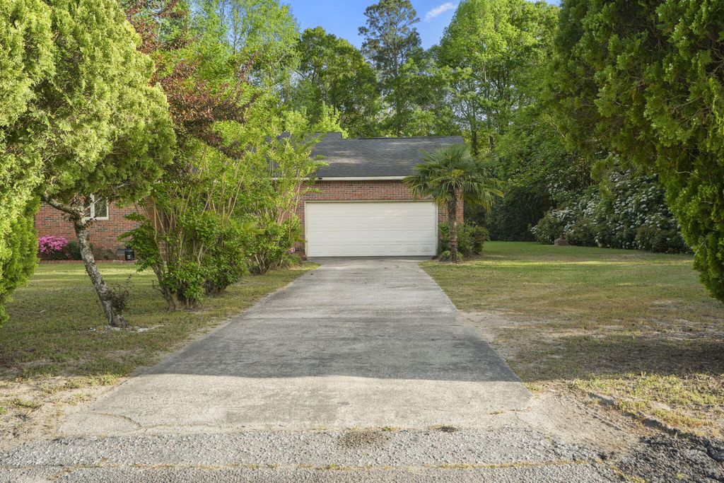Photo of 2865 Big Buck Boulevard, Orangeburg, SC 29115 (MLS # 26009650)
