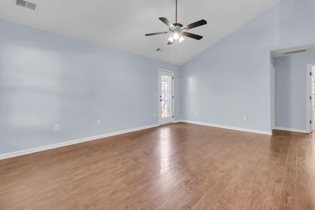 Photo of 207 Bainsbury Lane, Summerville, SC 29483 (MLS # 25026933)