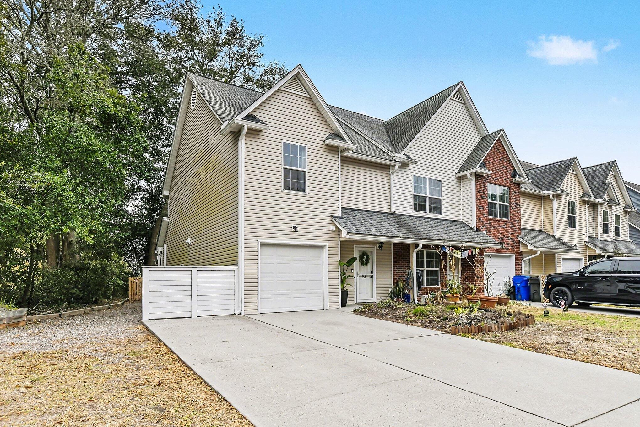 37 Rivers Point Row A