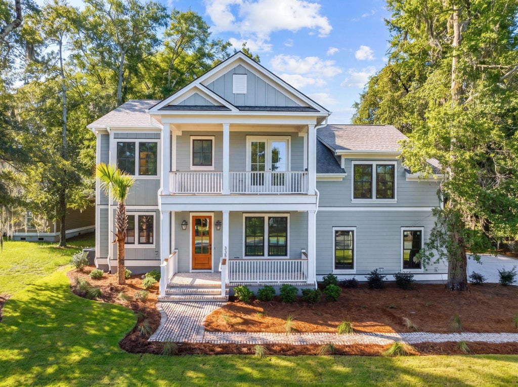 Photo of 335 4th Avenue, Mount Pleasant, SC 29464 (MLS # 26027396)