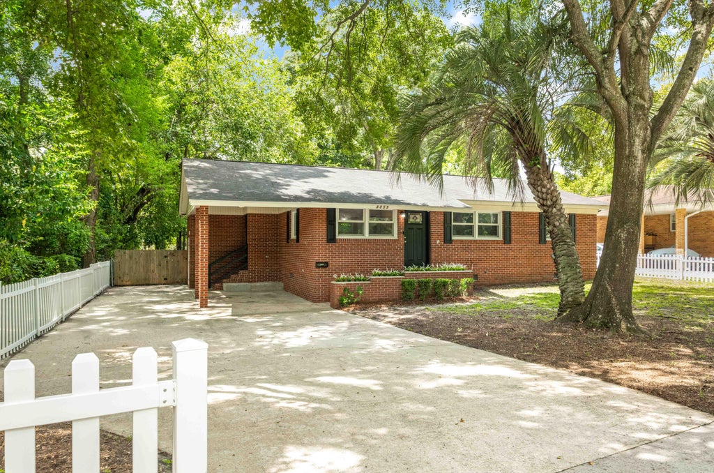 Photo of 5855 Murray Drive, Hanahan, SC 29410 (MLS # 26023117)