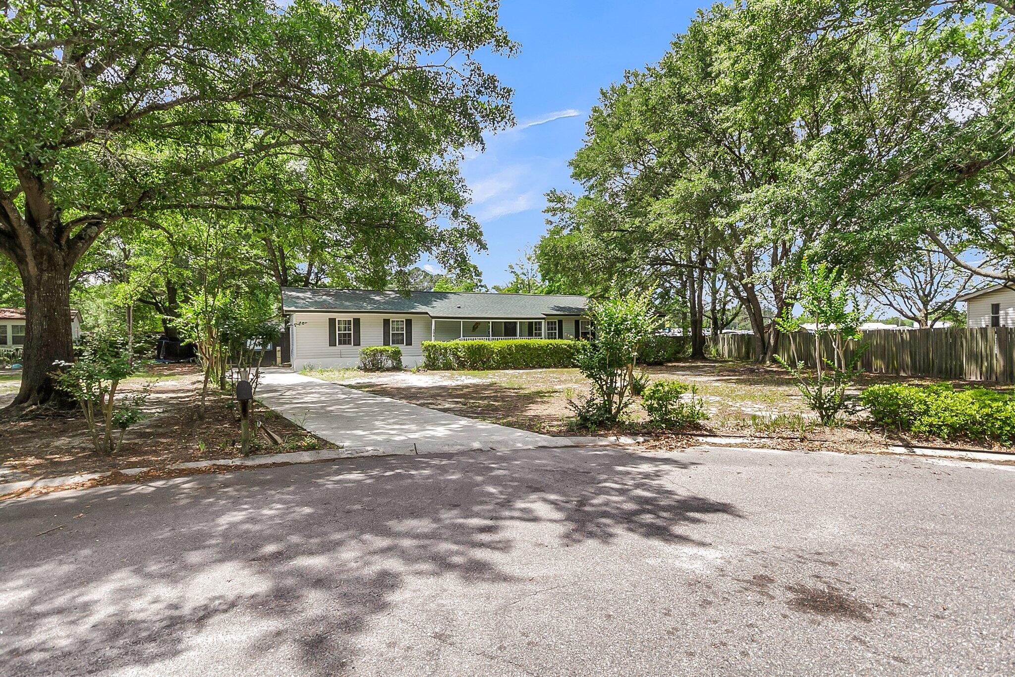 204 W Poplar Branch Drive