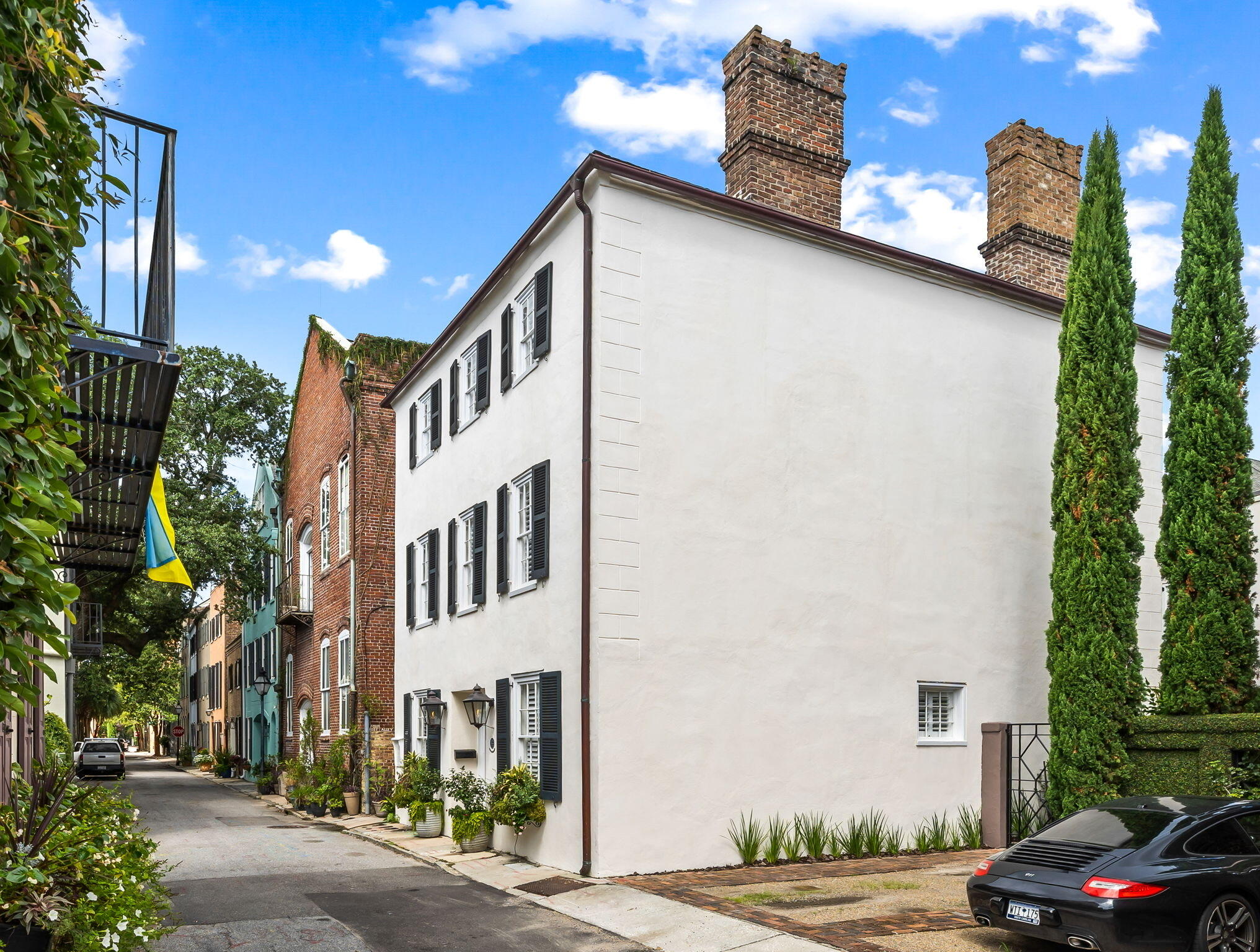 8 & 8 1/2 Elliott St.