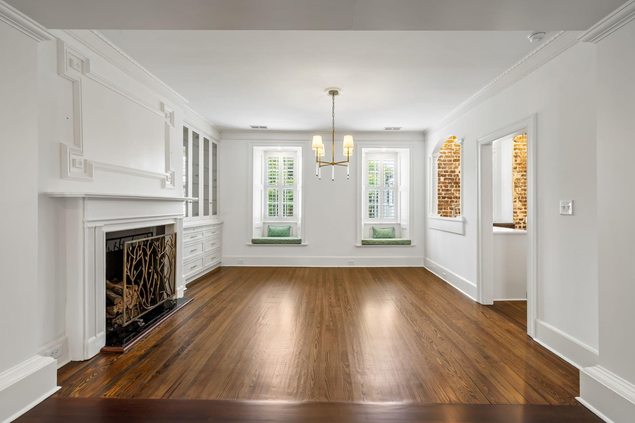 8 & 8 1/2 Elliott St.