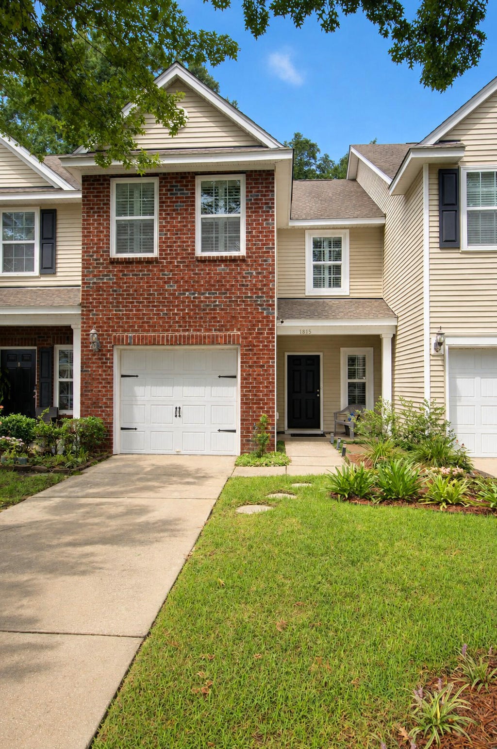 Photo of 1815 Heldsberg Drive, Charleston, SC 29414 (MLS # 26024516)