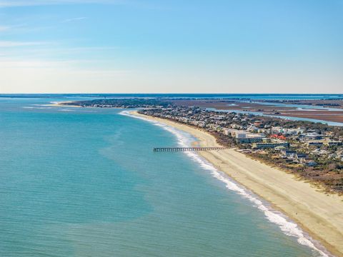 A home in Isle of Palms