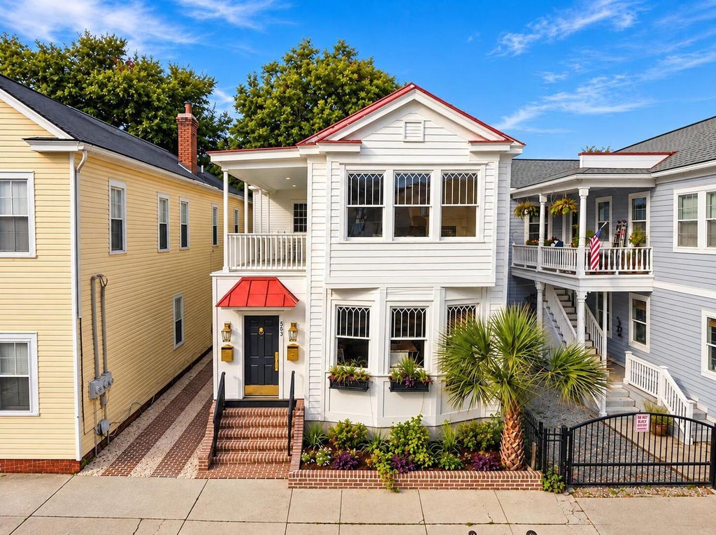 Photo of 563 Rutledge Avenue, Charleston, SC 29403 (MLS # 26028341)