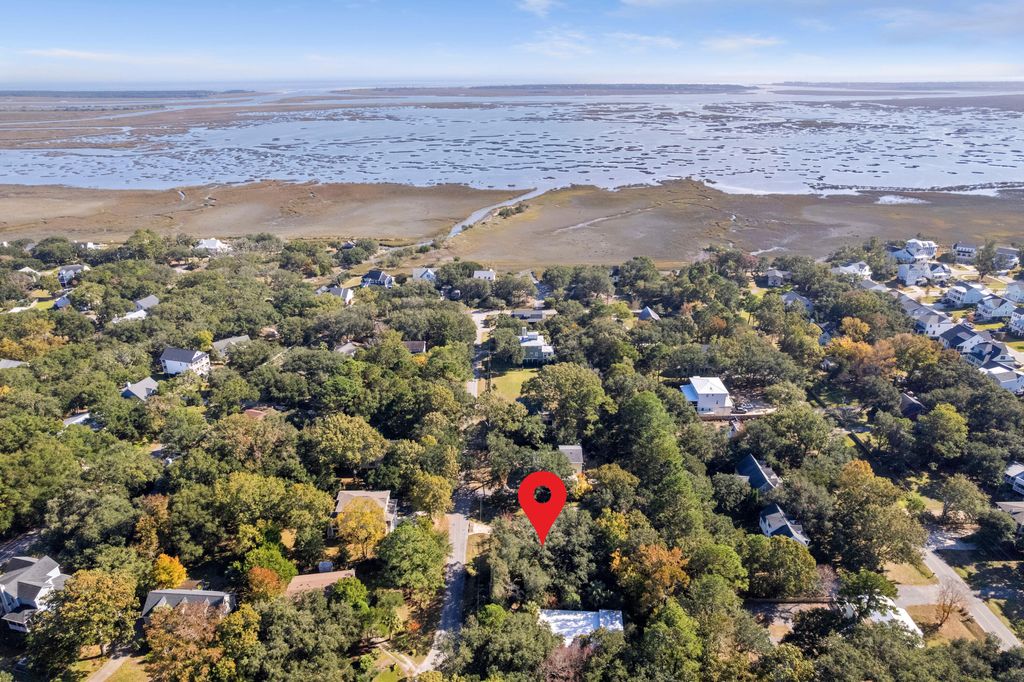 Photo of 3622 Conch Street, Mount Pleasant, SC 29466 (MLS # 25030245)