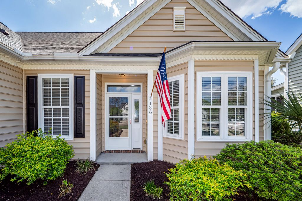 Photo of 136 Gathering Island Road, Summerville, SC 29485 (MLS # 26009244)