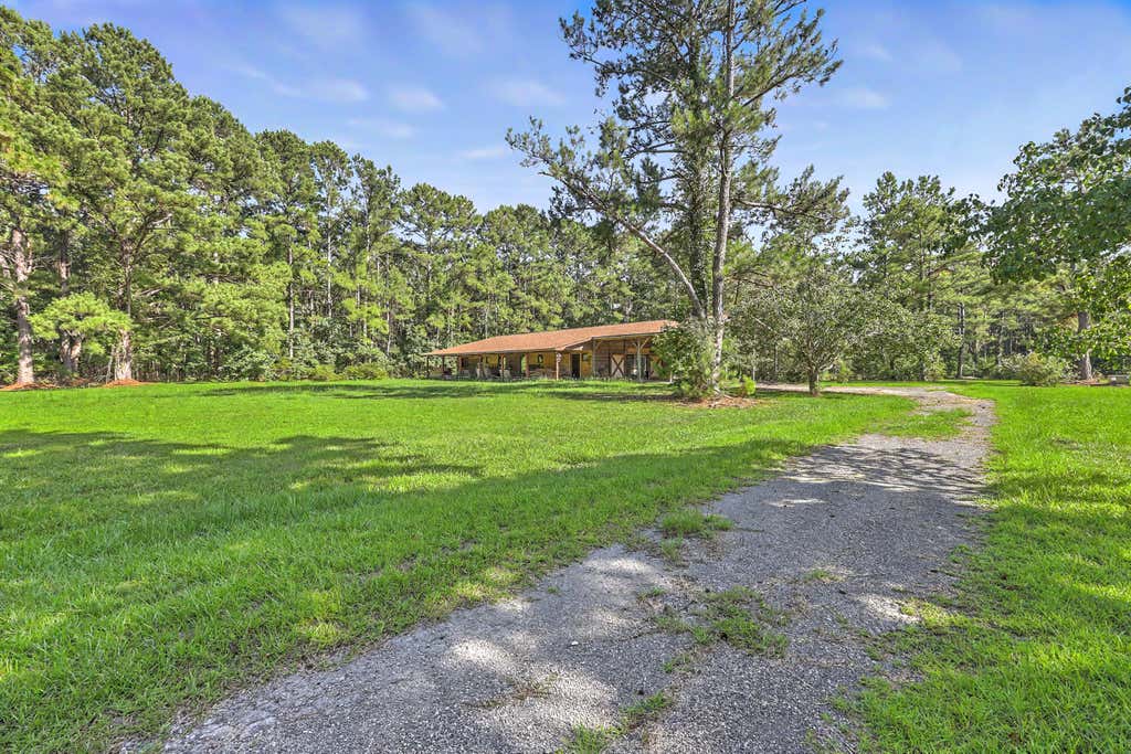 Photo of 8450 Doar Road, Awendaw, SC 29429 (MLS # 26018255)