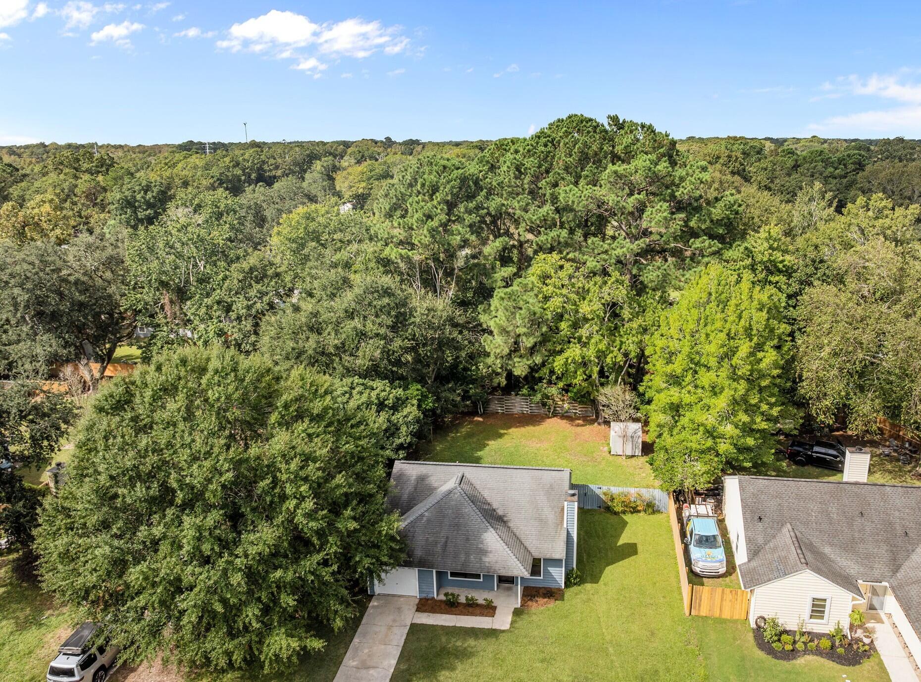 1137 Rivercrest Drive