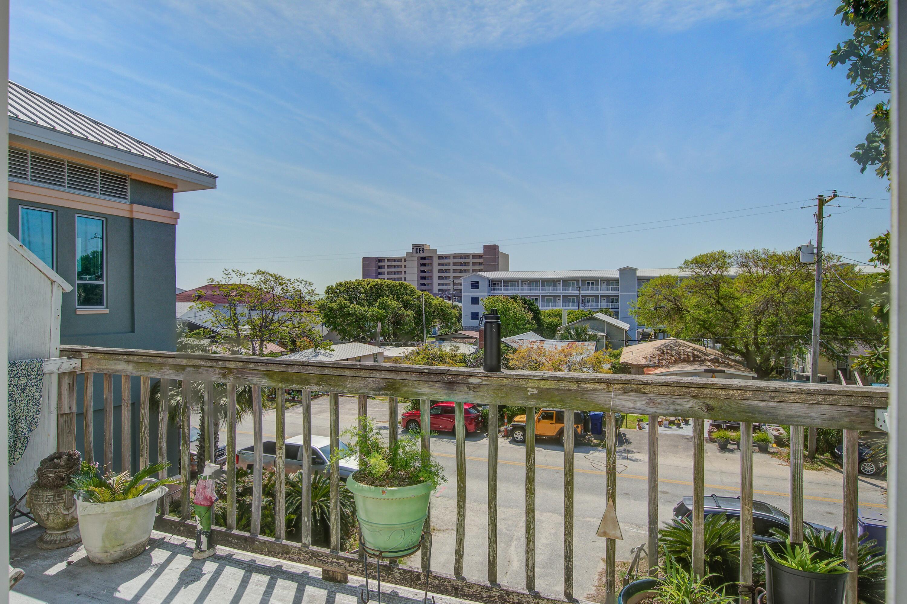 108 W Cooper Avenue