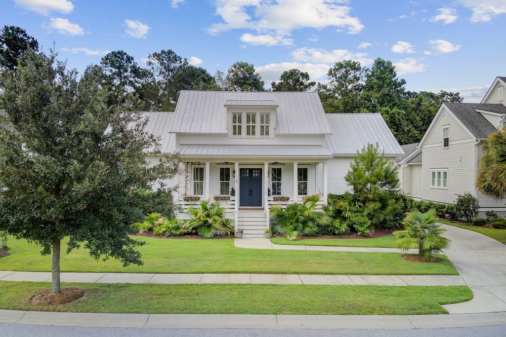Photo of 3849 Fifle Street, Mount Pleasant, SC 29466 (MLS # 26014010)