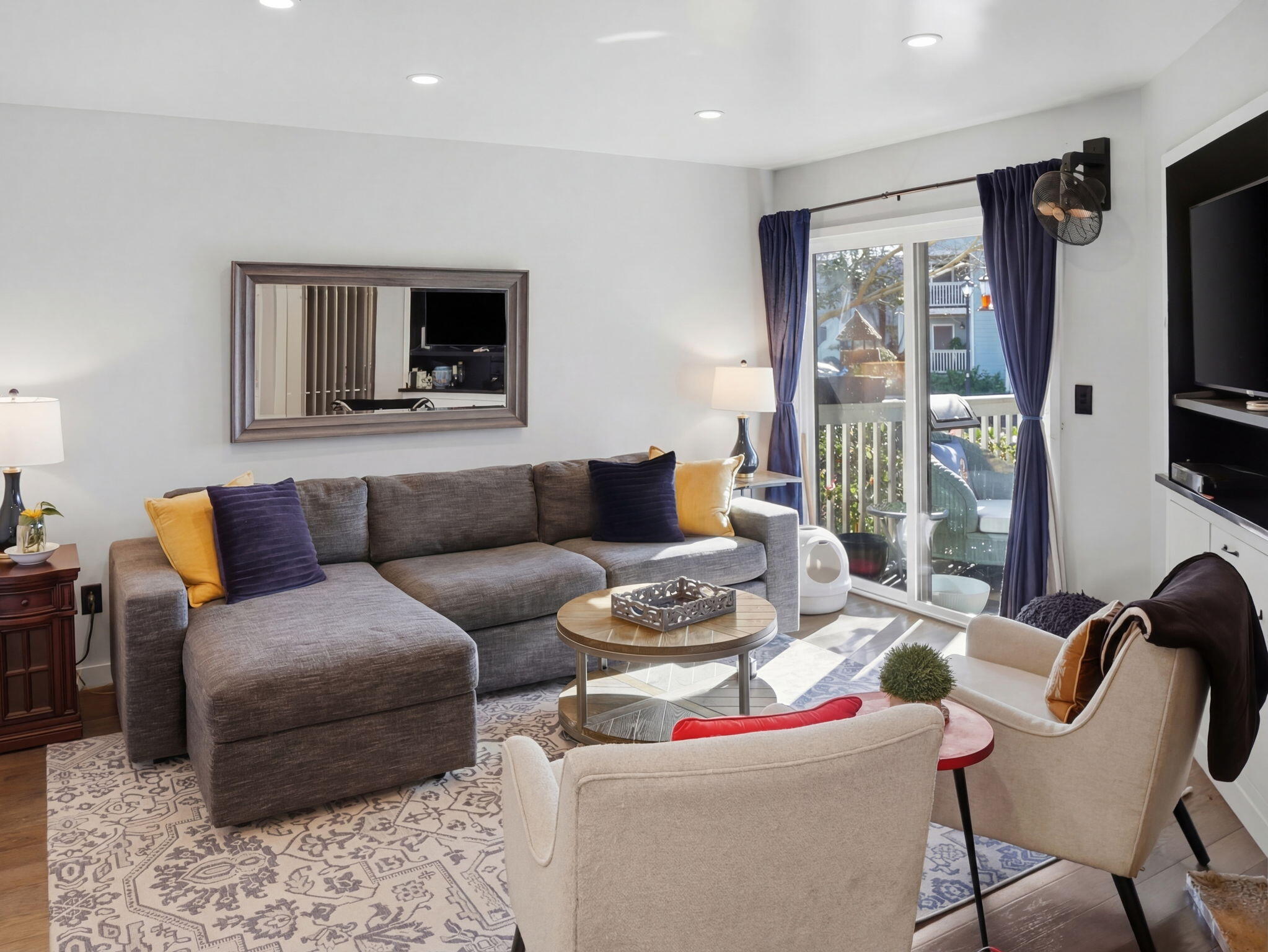 1481 Center Street 1102