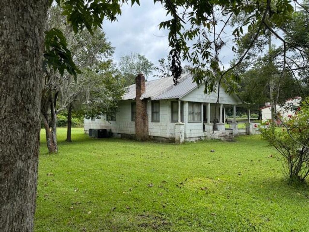 Photo of 5790 Highway 165, Ravenel, SC 29470 (MLS # 25025256)