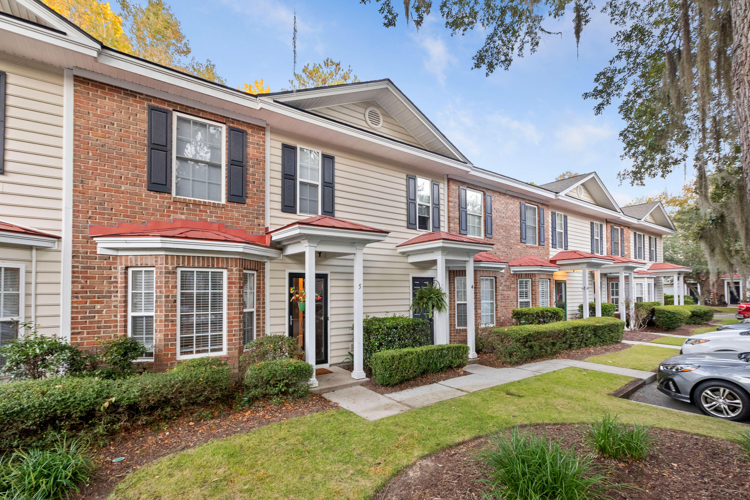 4000 Radcliffe Place Drive I-5