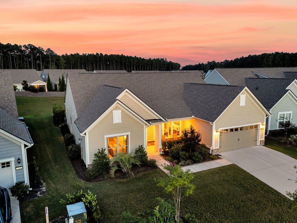 Photo of 117 Ivy Terrace Road, Summerville, SC 29486 (MLS # 26004414)