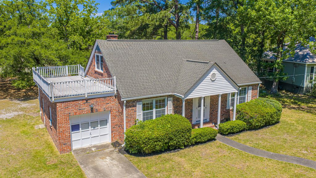 Photo of 301 McClain Street, Charleston, SC 29407 (MLS # 26014628)