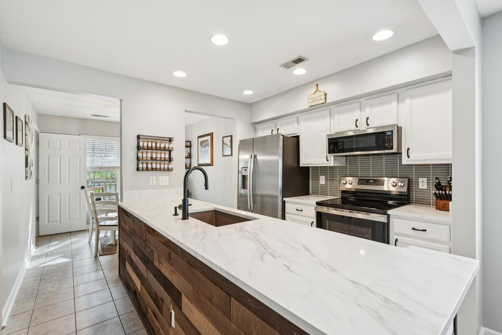 Photo of 3024 Nehemiah Road, Mount Pleasant, SC 29466 (MLS # 26002543)