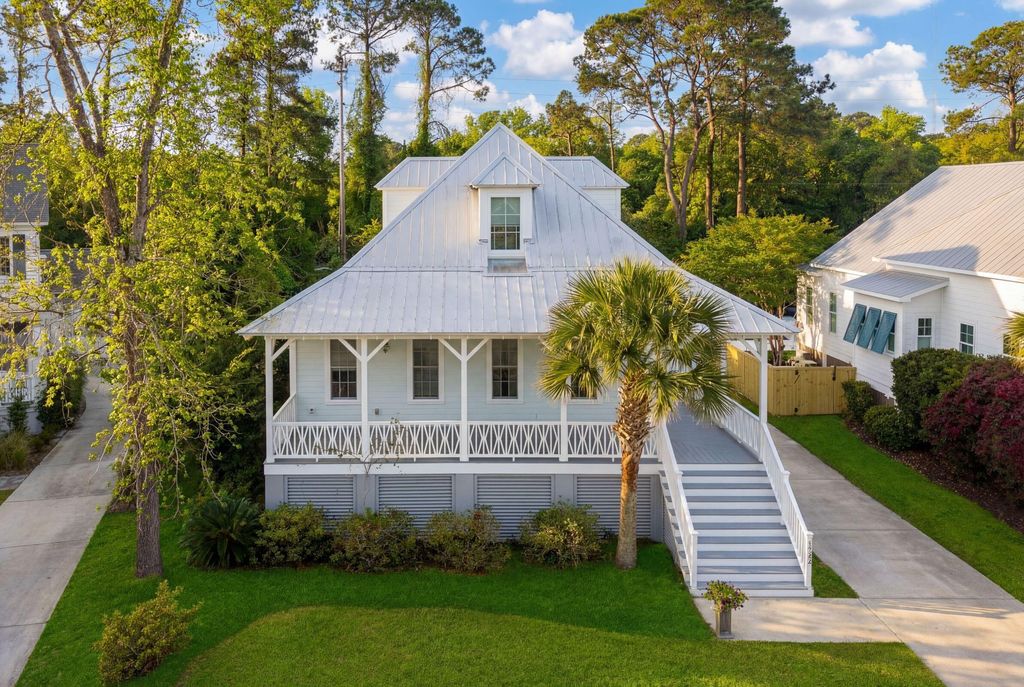 Photo of 1340 Langford Road, Mount Pleasant, SC 29464 (MLS # 26013774)