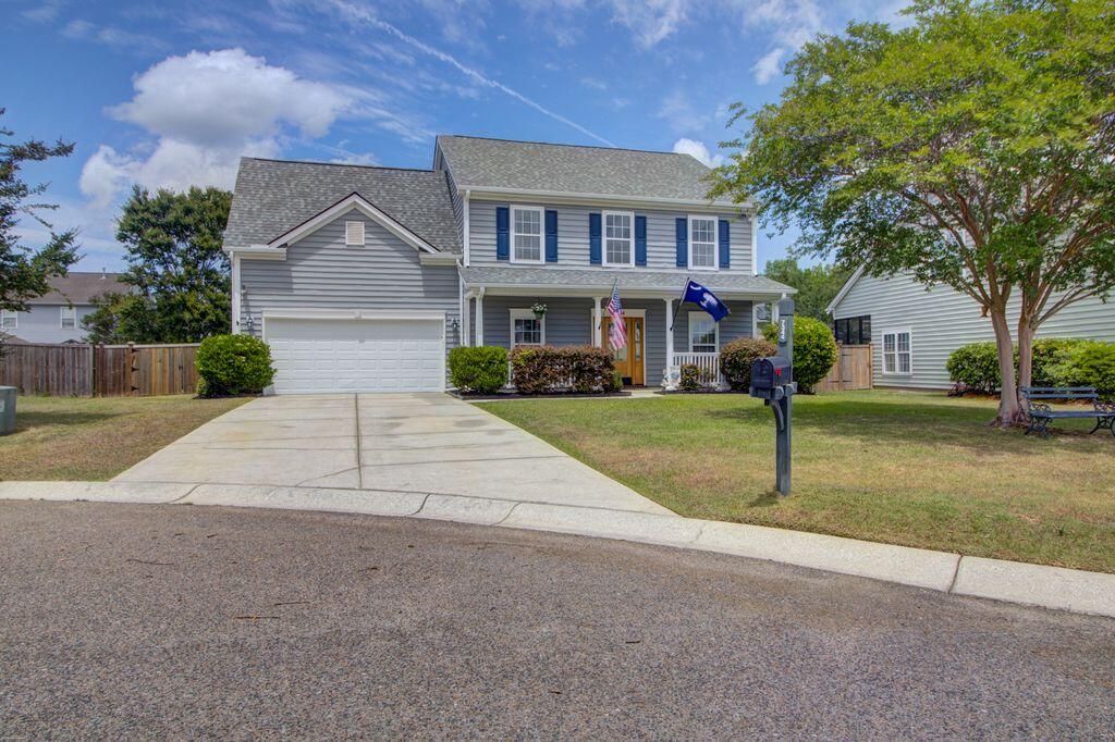 Photo of 7344 Kestrel Trail, Hanahan, SC 29410 (MLS # 26012405)