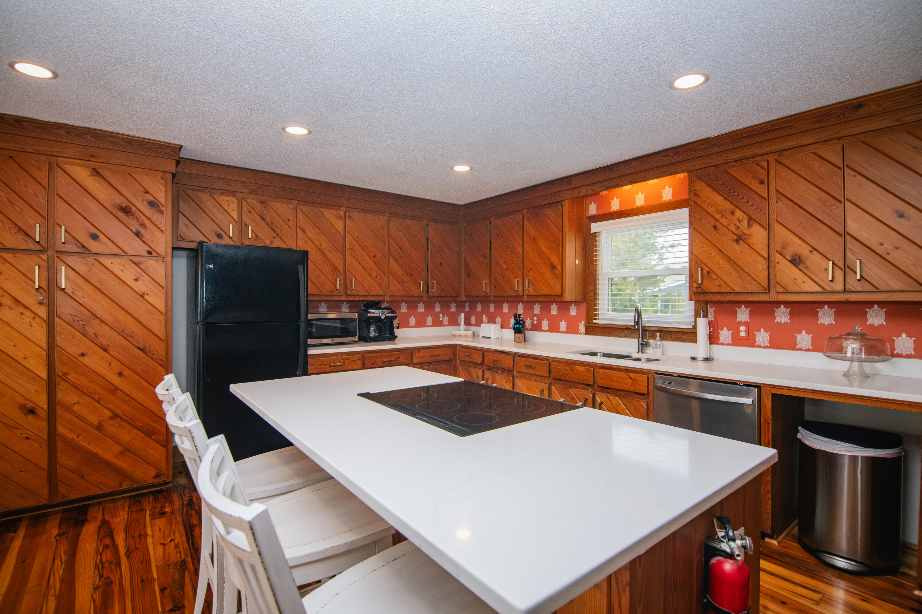 3603 Bay Point Drive