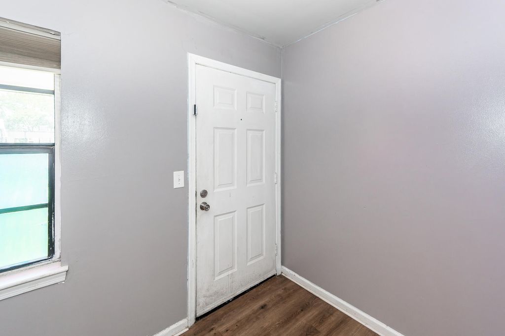 Photo of 6601 Dorchester Road #Apt 102, North Charleston, SC 29418 (MLS # 26014305)