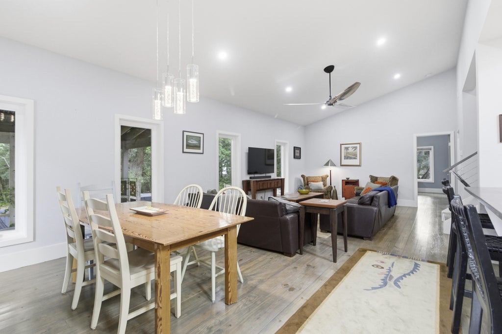 Photo of 1584 Periwinkle Drive, Mount Pleasant, SC 29466 (MLS # 26016196)
