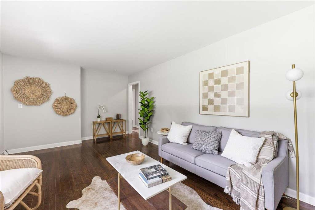 Photo of 2627 Ridgewood Avenue, Charleston, SC 29414 (MLS # 26017920)