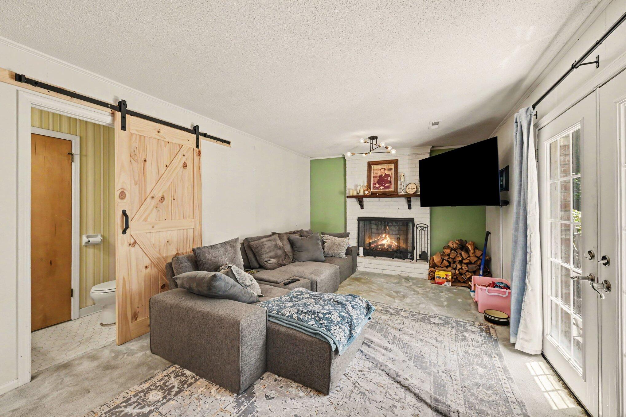 649 Pelzer Drive