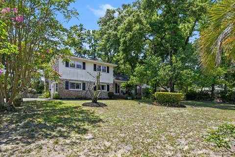 Photo of 649 Pelzer Drive, Mount Pleasant, SC 29464 (MLS # 26019678)