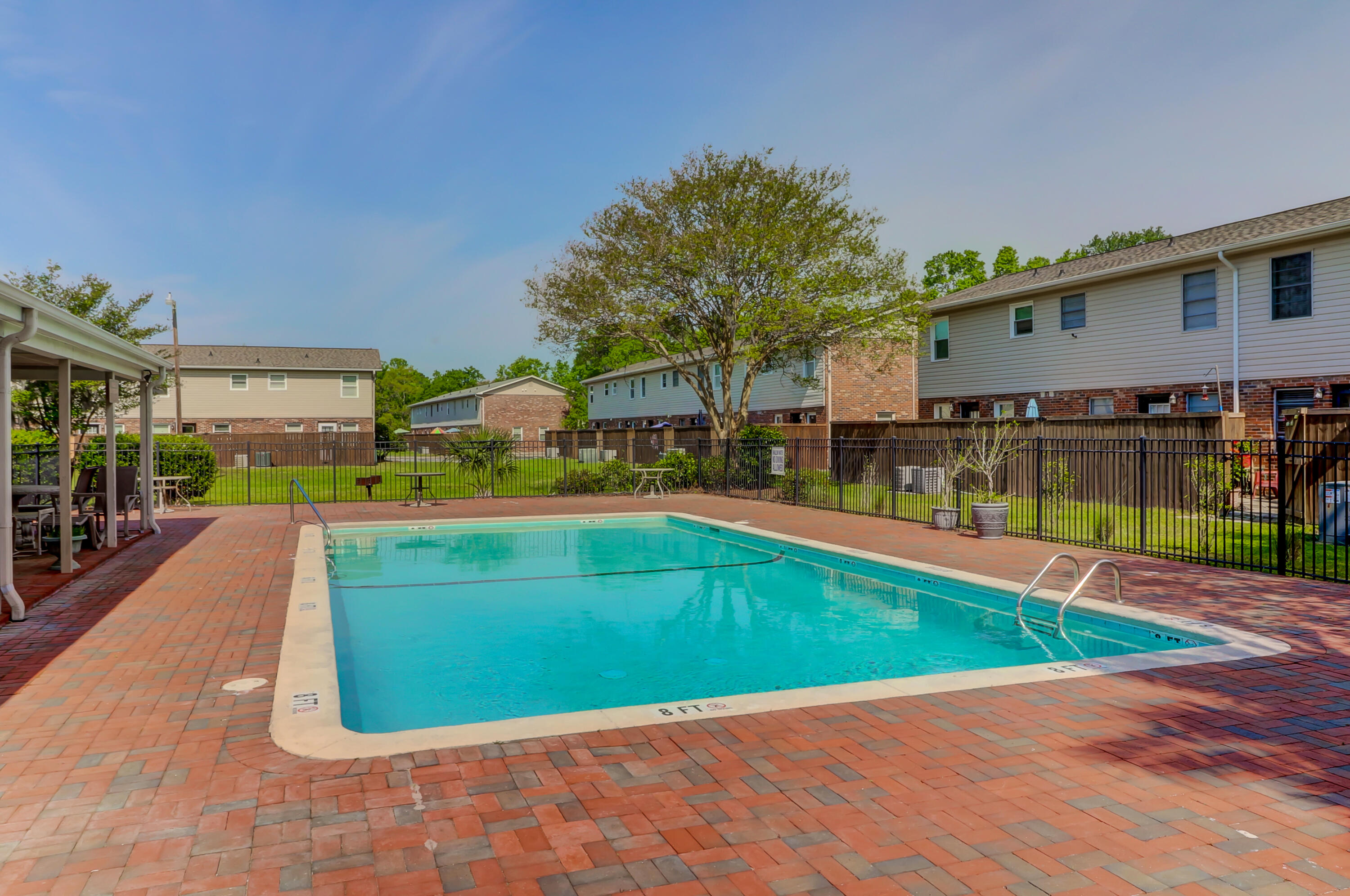 415 Parkdale Drive 17a