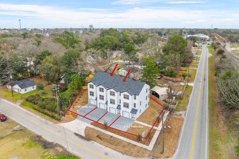 A home in North Charleston