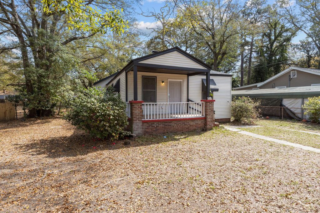 Photo of 2631 Madden Drive Drive, North Charleston, SC 29405 (MLS # 26006977)